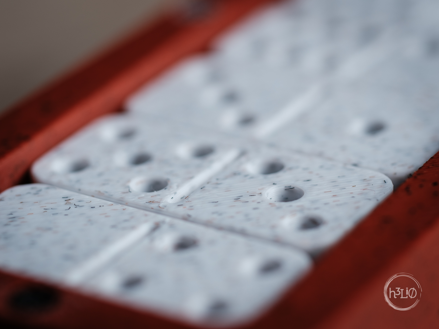 3D Printed Domino Set with Holder & Case – Premium Modern Design
